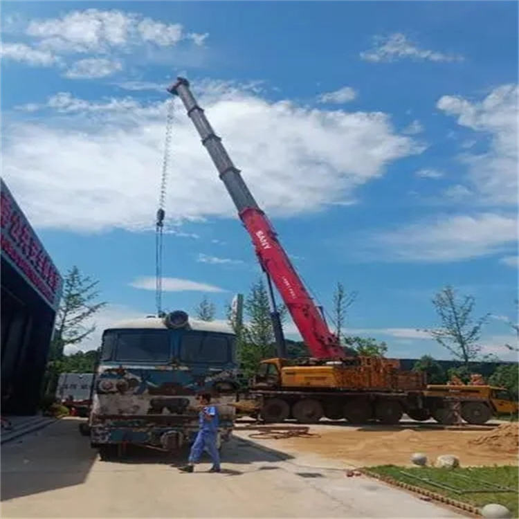 自贡吊车出租｜16吨汽车吊｜工地吊装/设备吊运｜灵活调度_专业团队